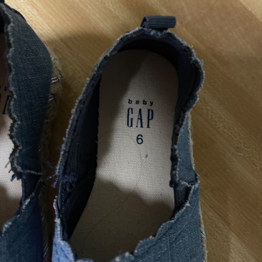 Baby GAP Espadrille Slip-On Shoes Toddler Size 6 - Picture 8 of 9